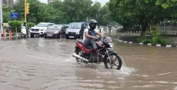 Heavy rains lash Delhi-NCR, record breached